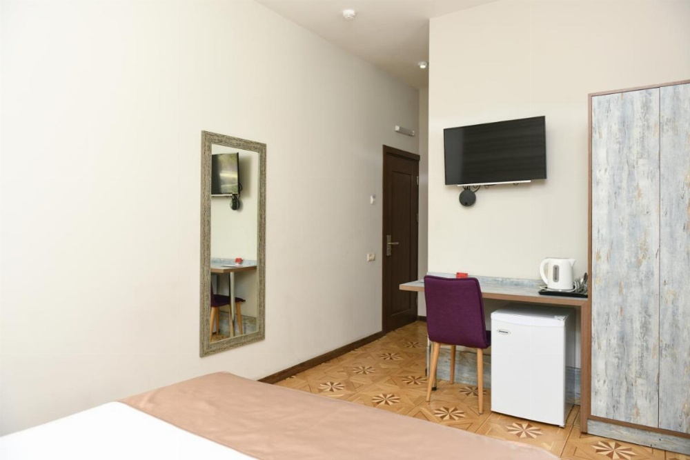 Room image 2